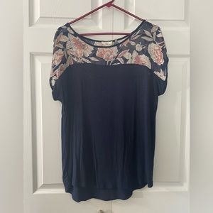 Carol Rose navy blue floral top